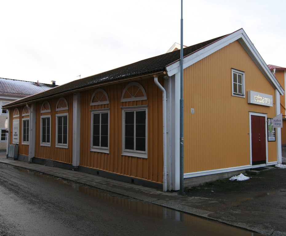 Husnr 1 fasad och gavel Hyttgatan.