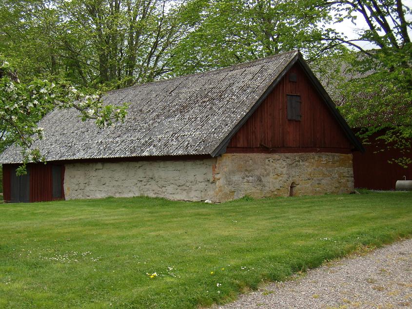 Biskop Kols källare i Herrestads kyrkby, Herrestad 5:3, Östergötland. Vy från sydväst.
