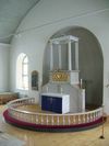 Altarpredikstol från byggnadstiden.