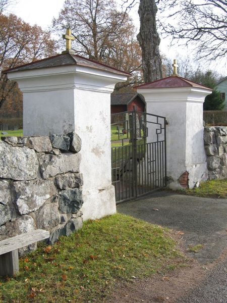 Kyrkogårdsentré