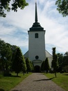 Kvillinge kyrka från väster.