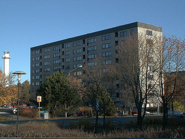 Stockholm, Bredäng, Coldinuorden 3, Vita Liljans väg 30-40, Skivhuset från sydväst