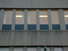 Skärholmen, Måsholmen 13,14, Bredholmsgatan.

Del av fasad. Helhetsintryckt lättas upp genom att fönsterkarmarna är dolda bakom fasadelementen.


 
 


 
 

 