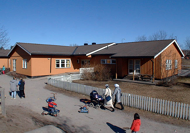 Rinkeby, Stampkvarnen 1, Rinkebysvängen 22





 



