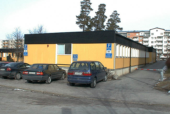 Rinkeby, Kvarnspelet 2, Askebykroken 22.

Östra paviljongen.



 



