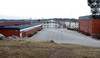 Tensta, Kämpinge 2, Tenstastråket 14.

Skolgården utgörs av en flack asfaltsyta med sparsam grönska och få sittplatser. Till vänster ligger gymnastikbyggnaden.


 


 
 

 

 


 



