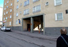 Tensta, Åvinge 2, Åvingegränd 3-27.

Passage genom skivhuset, från Åvingegränd. Till höger skymtar byggnadsantikvarie Rönn.
 

 


 



