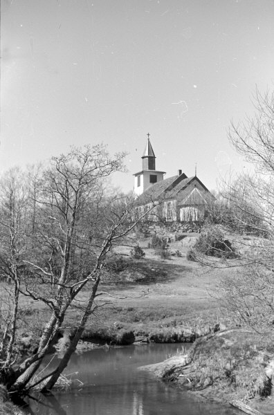 Bärfendals kyrka från sydöst