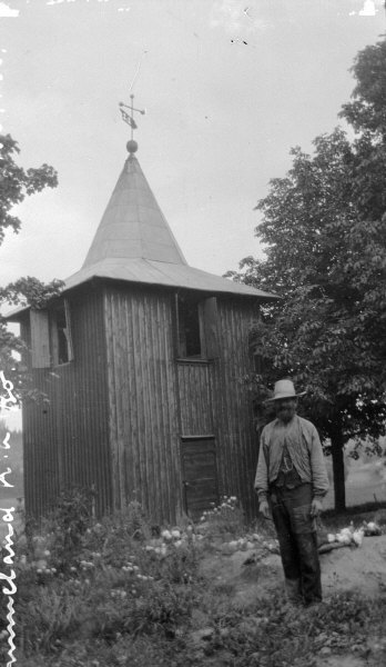 Lommelanda kyrka, gamla klockstapeln.