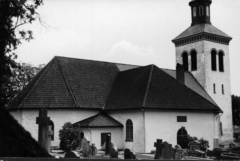 Solberga kyrka från nordöst.