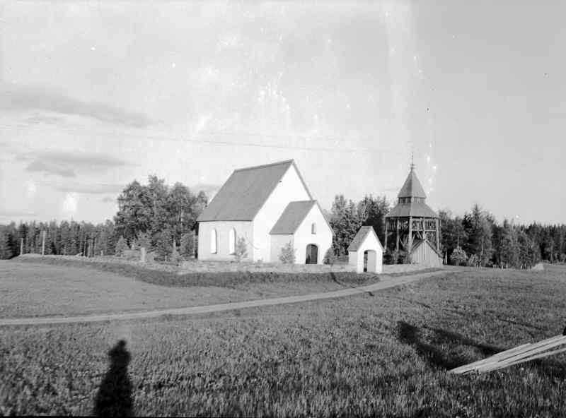 Norderö kyrka från nordväst
