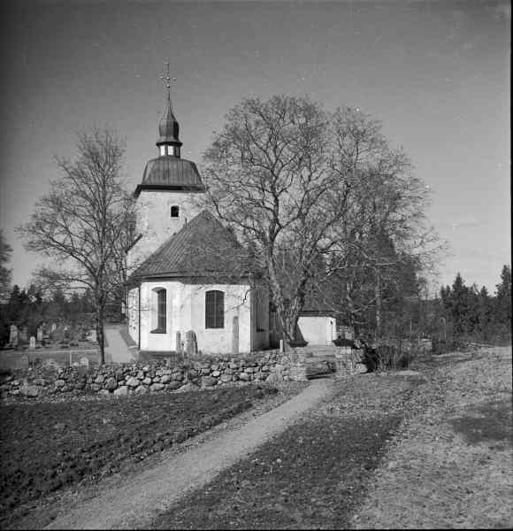 Gåsinge kyrka från öst