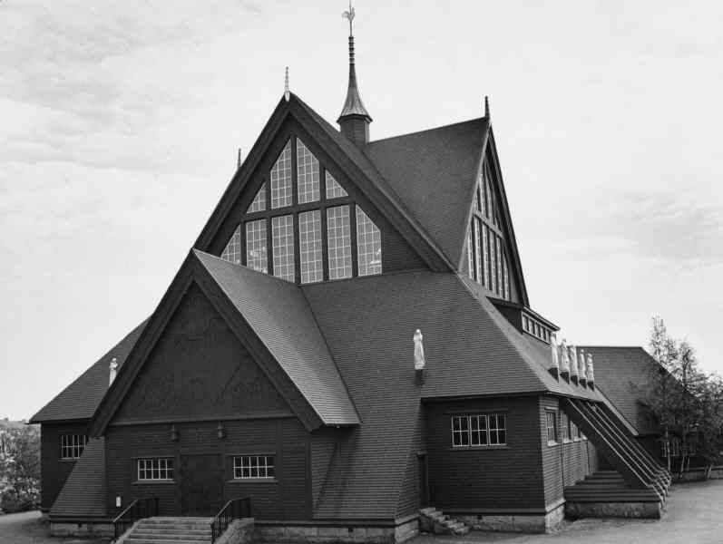 Kiruna kyrka från sydväst