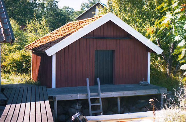 Hus nr. 9007. Sjöbod.