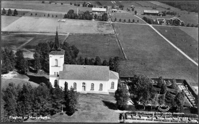 Marby nya kyrka från söder