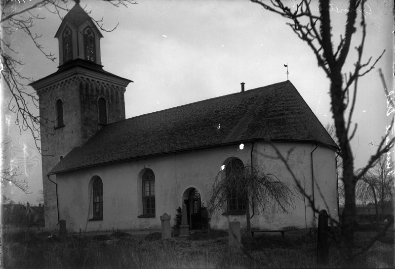 Grinstads kyrka från sydöst
