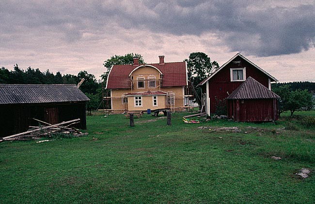 Mangården från NV.