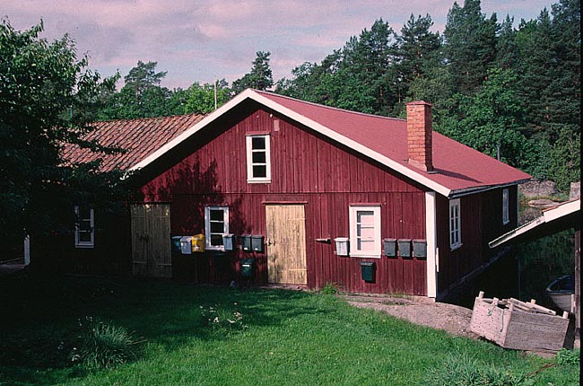 Nr 9001, båthus.