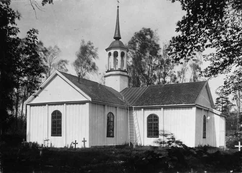 Boo slottskyrka från sydöst