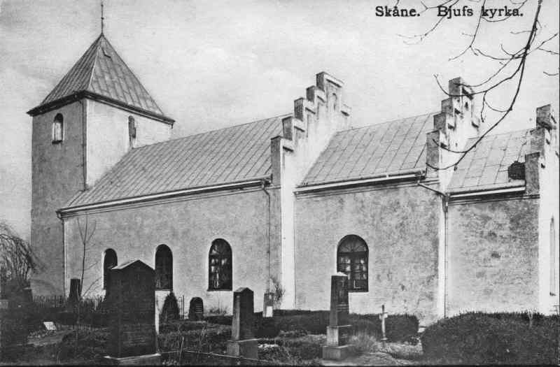 Bjuvs kyrka från sydost