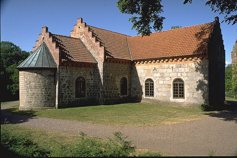 Näs kyrka mot nordöst