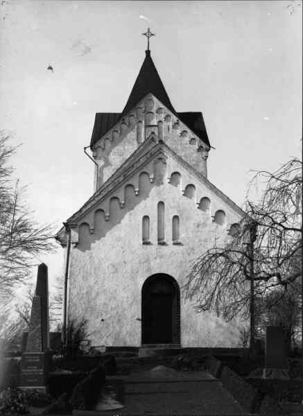 Lilla Harrie kyrka mot öster