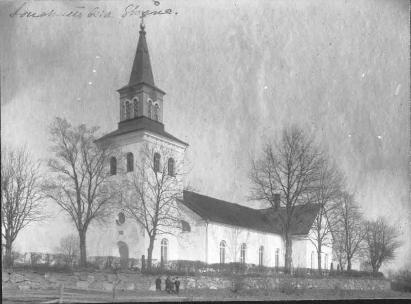 Loshults kyrka mot sydväst