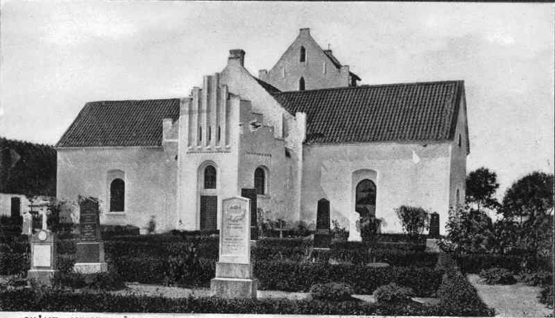 Nevishögs kyrka mot öster