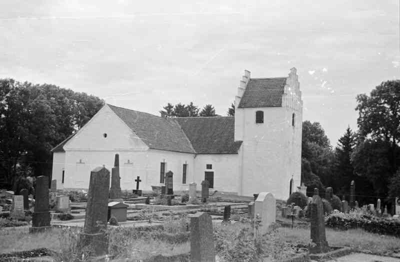 Kågeröds kyrka mot norr