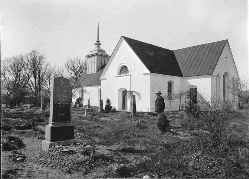 Tåssjö kyrka mot sydöst