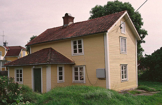 Mangårdsbyggnad.