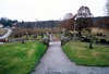 Från kyrkogårdens äldre del mot den första utvidgningen.