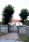 Södra kyrkogårdsgrinden.