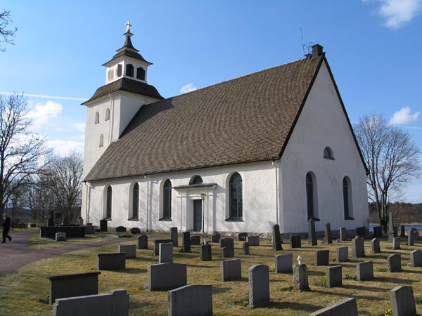 Järeda kyrka från sydost.