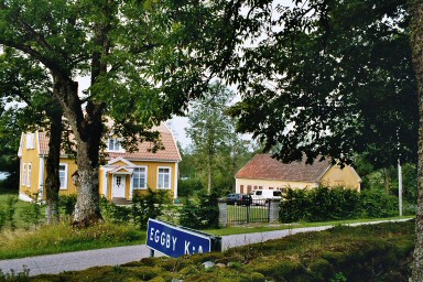 Gamla skolan invid Eggby kyrka. Neg.nr 04/219:07.jpg