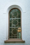 Gjutjärnsfönster från 1890 på Valstads kyrka. Neg.nr. 04/199:11. JPG. 