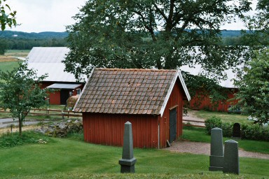 Bod vid Velinga kyrka, sannolikt ett äldre vapenhus. Neg.nr. 04/198:08. JPG. 