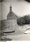 Kyrkan från väster år 1901.