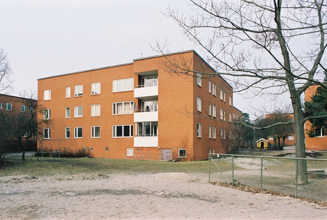 Pliggen 1 hus nr. 1 från öster













































