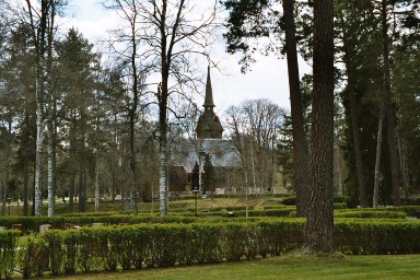 Nykyrke kyrka, sedd från skogskyrkogården. Neg.nr. 03/264:22. JPG. 