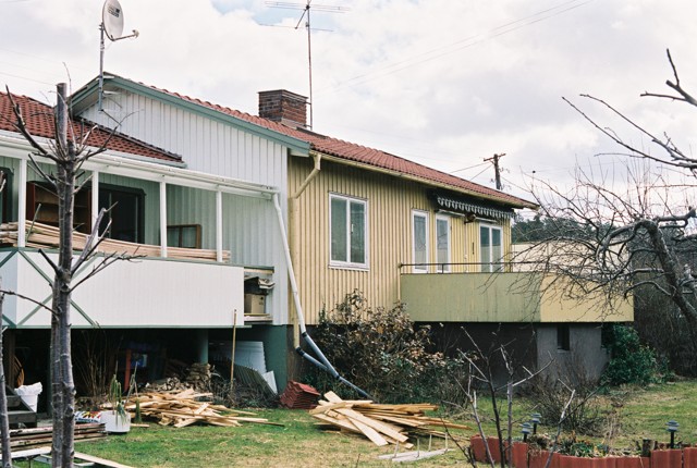 Broschen 13 hus nr. 1 från väster












