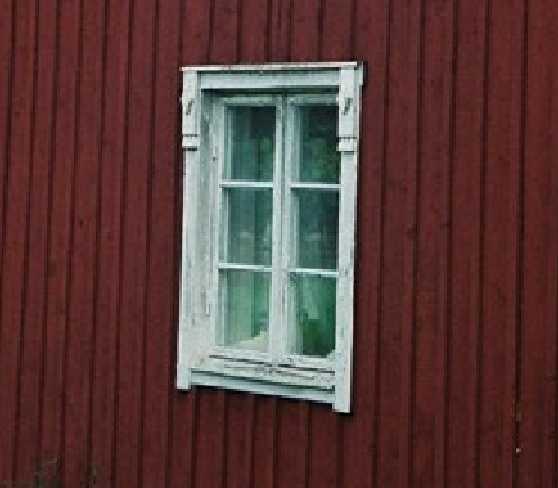 Fönster med snickarglädje.