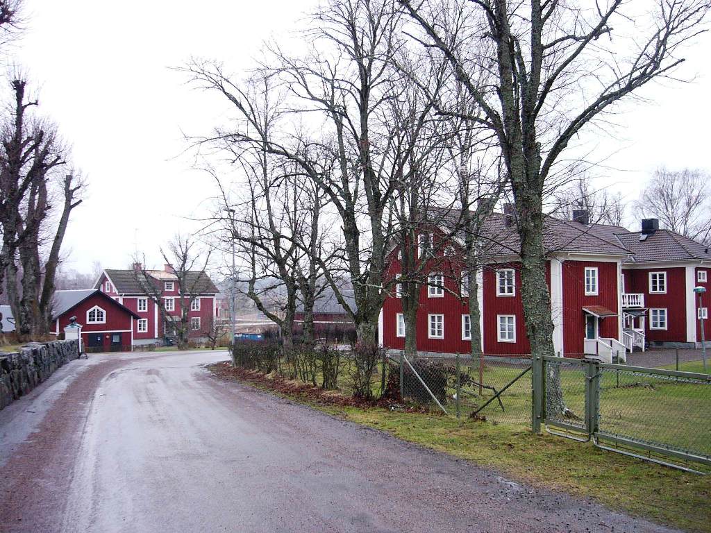 Ringarums kyrka. Det f d ålderdomshemmet sydväst om kyrkan.