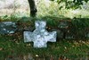 Stenkors på Låstads kyrkogård. Neg.nr 04/238:17.jpg