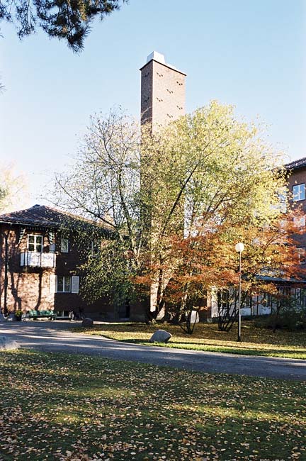 Ålderspresidenten 1, hus nr 1, fr söder







