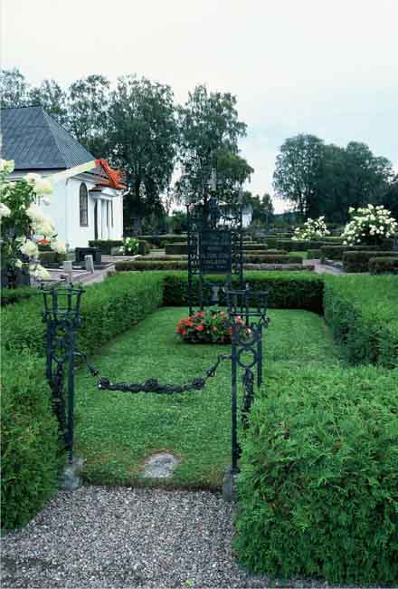 Övre Ulleruds kyrkogård. 