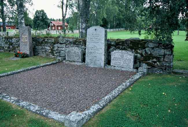 Övre Ulleruds kyrkogård. 