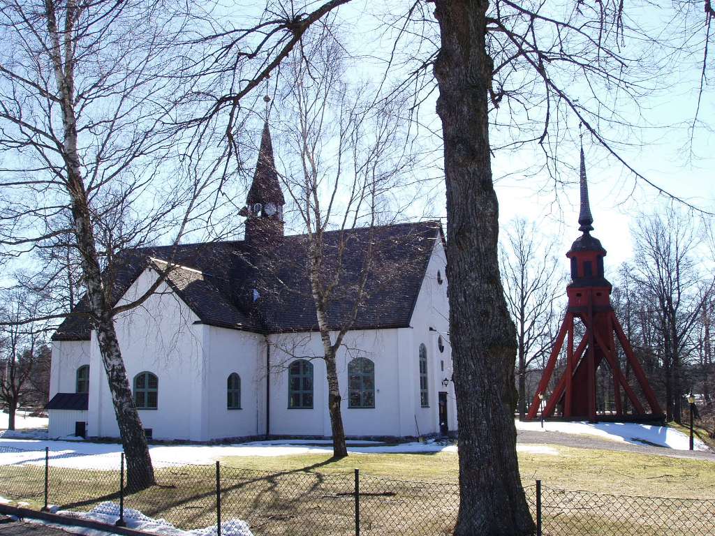 Gusums kyrka från norr.