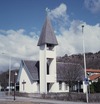 Toleredskyrkan från söder. Den uppfördes 1961-62 efter ritningar av Torsten Hansson. 