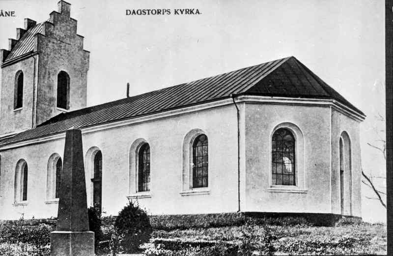 Dagstorps kyrka från sydöst


	
